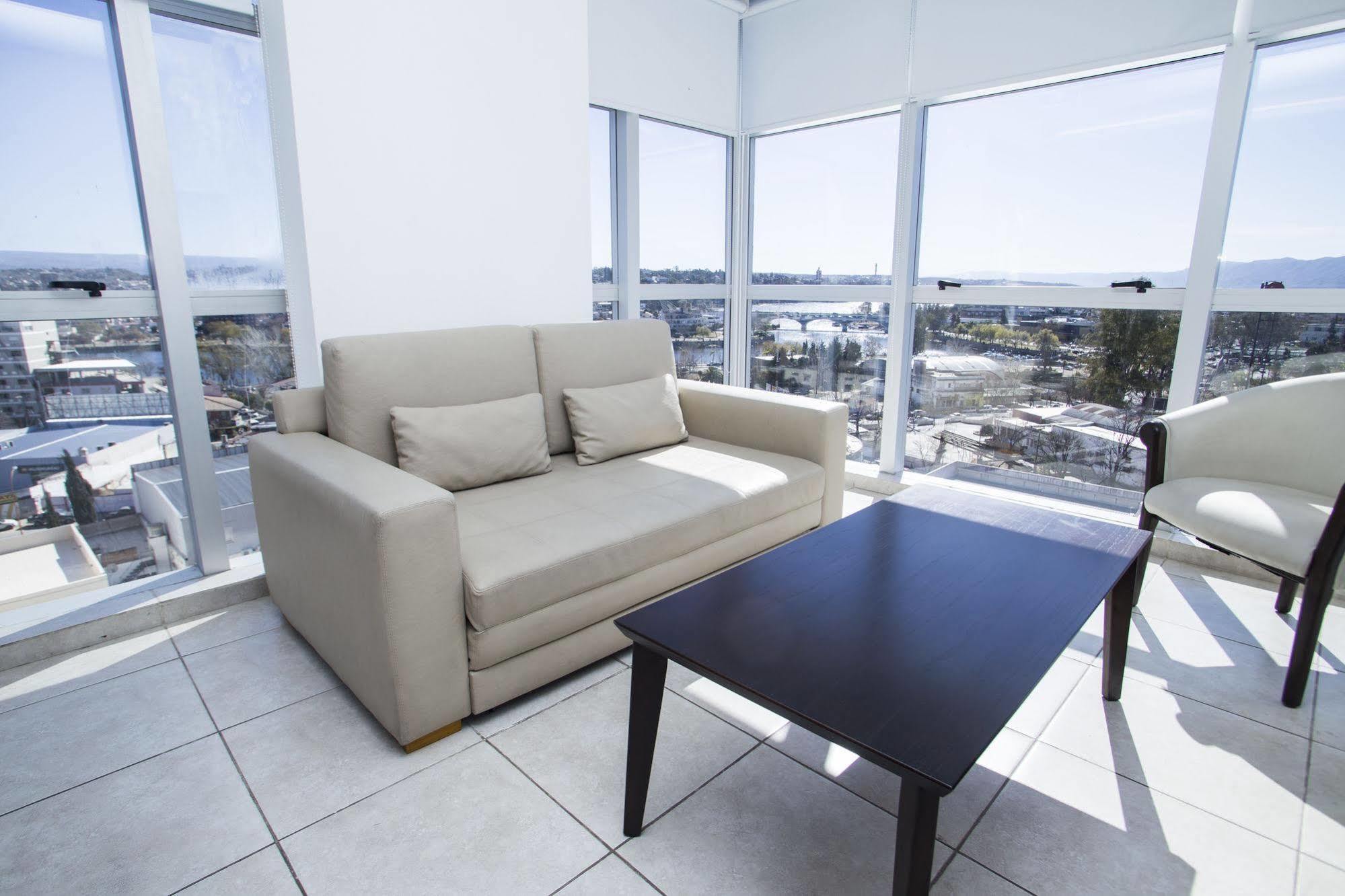 Amérian Carlos Paz&Suites Villa Carlos Paz Esterno foto